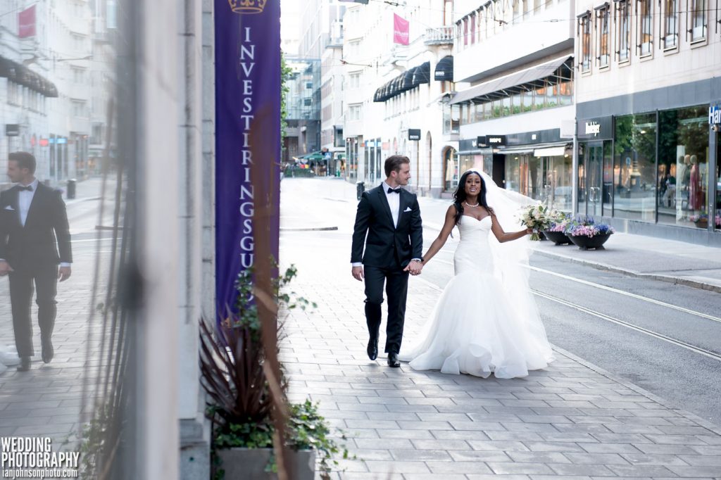 street wedding photography